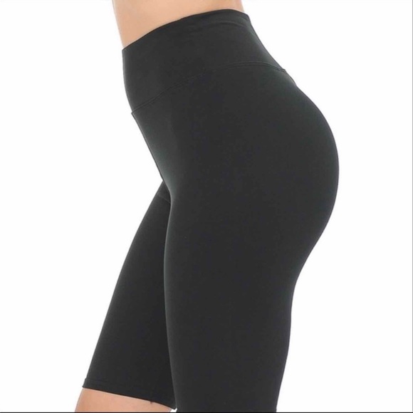 BUTTERY SOFT! HIGH WAISTED NON-ROLL BLACK BIKE SHORTS-SOFT W/SPANDEX - Picture 6 of 8